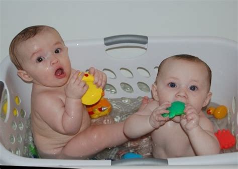 There's nothing cuter than seeing a baby splashing in the bath, soapy suds dotting his chubby folds and dimples. MOM Tip: Use a Laundry Basket as a Toddler Bath Seat - 24 ...