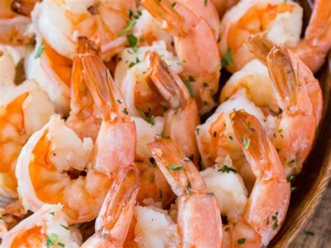 Shrimp can harbor bacteria that can potentially give you food poisoning. Individual Shrimp Cocktail Presentations : Cocktail Di Gamberetti Shrimp Cocktail In The Italian ...