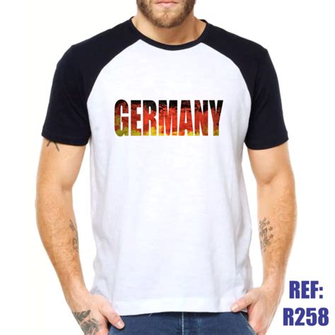 A seleção alemã mostrou seu novo segundo uniforme, que voltará a ser verde e terá marcas d'água que remetem aos desenhos da década de 90. Camiseta Raglan Germany Alemanha no Elo7 | Web Print ...