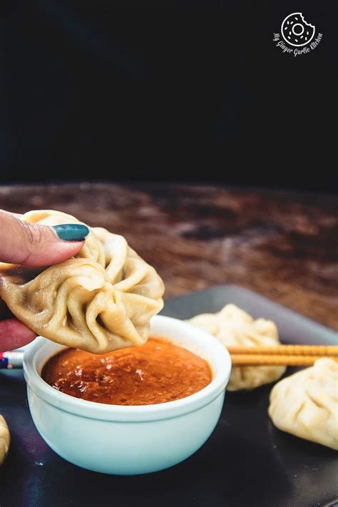 A simple guide to dim sum dishes with names, pictures and descriptions to help you order at your are you headed to the dim sum restaurant? Steamed Vegetable Momos With Spicy Chili Chutney - Dim Sum ...
