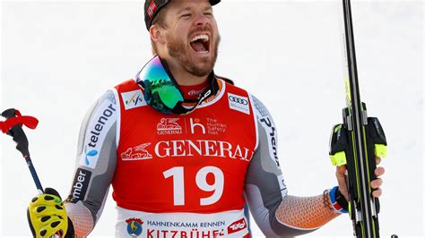 Sier iuel, som hadde familie, venner og kjæresten aksel lund svindal ringside. Aksel Lund Svindal og Amalie Iuel er kjærester - VG