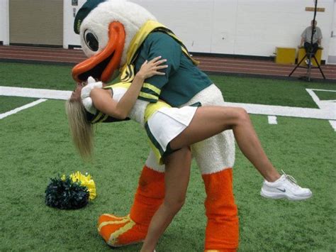 231.348 college girls kissing vídeos gratuitos encontrados en xvideos con esta búsqueda. NCAA College Football Pick'em: Week 10 | Oregon ...