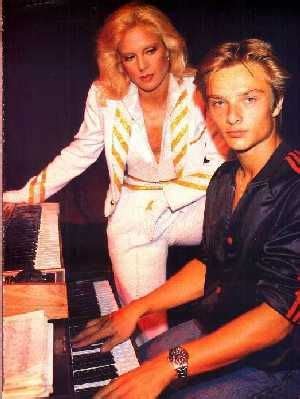 May 20, 2021 · au même âge, david hallyday n'accompagnait pas sa célèbre maman sur les routes. Épinglé par handan sur sylvie vartan | David hallyday ...