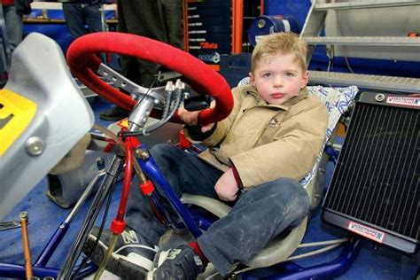 Arriving as formula 1's youngest ever competitor at just 17 years old, verstappen pushed his car, his rivals and the sport's record books to the limit. Maak je eigen Formule 1 auto - Lesmateriaal - Wikiwijs