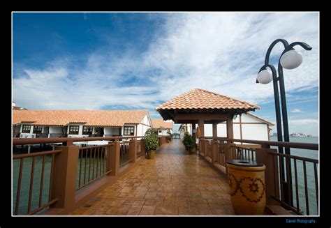 Well equipped with an array of resort facilities and amenities, the regency tanjung tuan beach resort is catered for those looking for a relaxing getaway. Travel Photography: Legend Water Chalet, Port Dickson