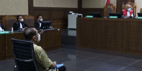 Pesawat tersebut membawa puluhan penumpang yang terdiri dari penumpang. Sewa Pesawat Jakarta-Pontianak, Djoko Tjandra Bayar Cash ...