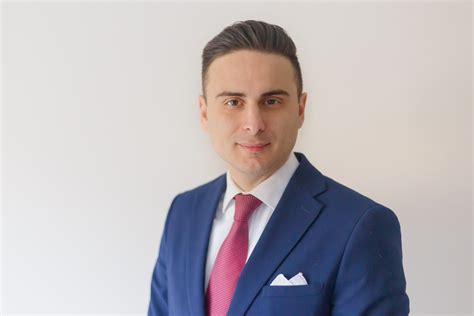 Deutsche bank easy ti supporta ogni giorno con un'offerta di prestiti e servizi bancari convenienti. Deutsche Bank Italia, Fachin è il nuovo Coo - Bluerating ...