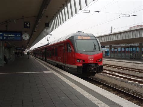 Mönchengladbach hbf ist eine deutsche transitstation mit sitz in mönchengladbach. 1428 008 als RE 42 nach Mönchengladbach Hbf in Münster ...