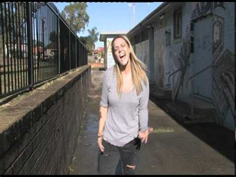 She plays the world's biggest bogan on housos, but actor elle dawe is. Shazzaroake - YouTube