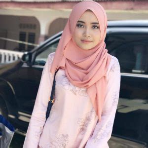 Wani kayrie 2 дней назад. Biodata Farisha Irish, Penyanyi Remaja Cantik | Azhan.co