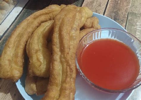 Masukkan tepung terigu, garam, dan baking soda ke dalam. Cara Membuat Cakwe Mudah - Cara Mudah Membuat Cakwe ...