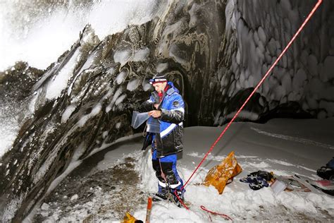 Maybe you would like to learn more about one of these? GEMPAR!!! Kemunculan Lubang Misteri Di Siberia Rupa ...