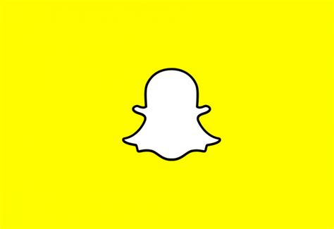 Snapchat is a fast and fun way to share the moment with friends and family 👻 snapchat opens snap 📸 • snapchat opens right to the camera. Download: Last Snapchat APK before the Ugly Redesign