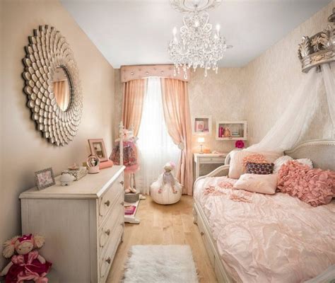 Stampa iniziale personalizzata blush pink e grey perfetta per un vivaio, una camera da letto o semplicemente intorno alla casa. Pin su Camere da letto