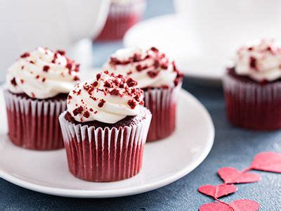 All we really know for sure is that it has been a favorite for decades. Red Velvet Cake Mary Berry Recipe - Best Red Velvet Cake Recipe Mary Berry - Images Cake and ...