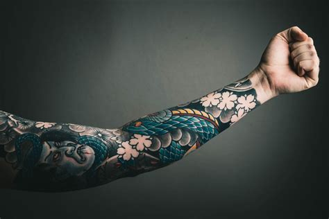 Pain should be only one consideration of getting a tattoo. How Much Does Tattoo Removal Hurt? | Removery