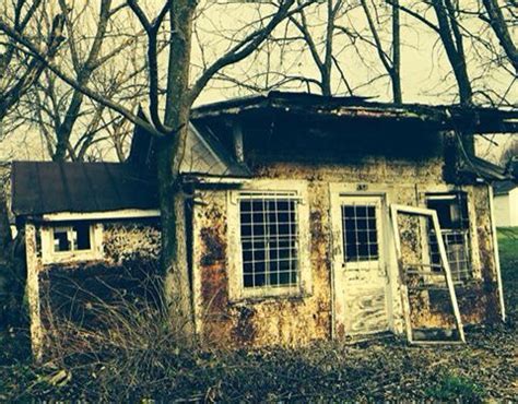 Built in 1931, it is part of old fort harrod state park in harrodsburg, kentucky. Lincoln Co Ky taken by Jackie Douglas | House styles ...