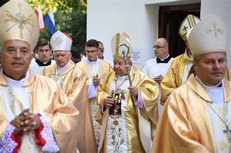 He was ordained a bishop on march 19 of that year, the principal. Kardynał Dziwisz: Zniesławiające zarzuty; nie przyjmowałem ...