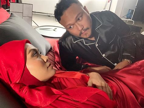 Siti nur syatilla binti amirol melvin is a malaysian actress and a model who debuted in 2012 and since then has acted in a few dramas and tv series. #Hiburan: Guna Foto 'Double Meaning' Untuk Promosi Produk ...