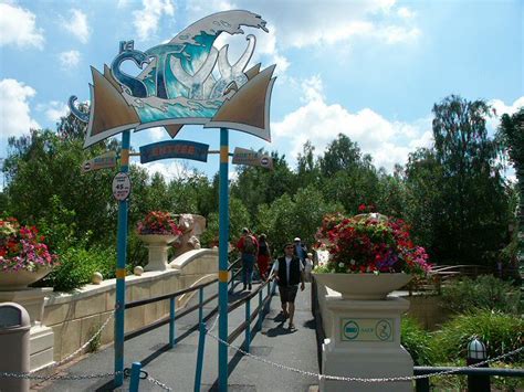 ˈroːmus et ˈrapidus) is a river rapids ride operating at parc astérix, in plailly, france. Romus et Rapidus