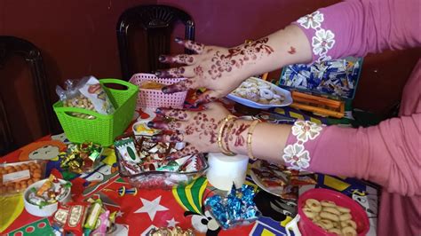 اول يوم عيد الفطر 2021، عيد الفطر أول أعياد المسلمين والذي يحتفل فيه المسلمون في أول يوم من أيام شهر شوال ثم يليه عيد الأضحى في شهر ذي الحجة. سفرة حلويات اول يوم العيد - YouTube