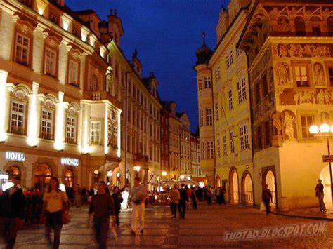 Közeli fekvése, gyönyörű tájai egyre több magyar turistát vonzanak az országba. Földünk csodálatos tájai...