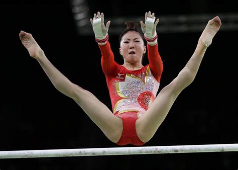 Photos: Grace and athleticism on display at Rio's rhythmic gymnastics | KOMO