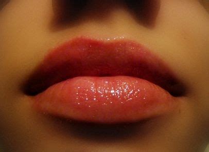 These home remedies are helpful and provide you relief but you have another option too as you can make your lips look smaller naturally. How to Naturally Reduce Lip Size | Lips fuller, Shea ...