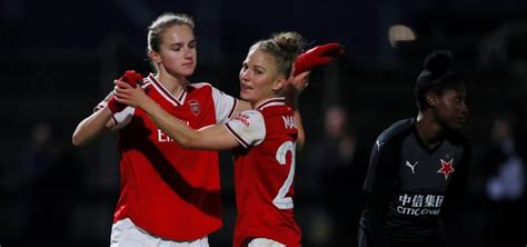 Jun 16, 2021 · in her final season at manchester city, she contested the golden boot with vivianne miedema, scoring 19 goals in 19 wsl appearances. Vivianne Miedema reveals what Arsenal's main focus should ...