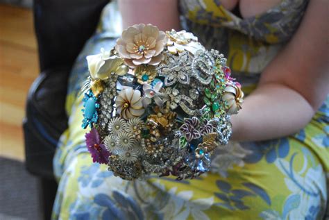 We did not find results for: The Seamstress of Avalon: Brooch Bouquet DIY: Part 1