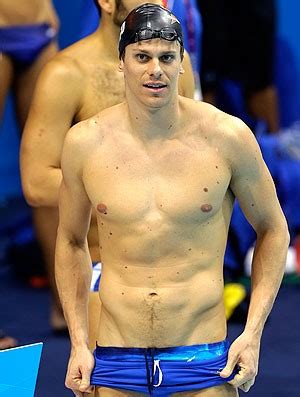 (88kg) brazilian professional swimmer who specializes in sprint events. FC CESAR CIELO: Julho 2012