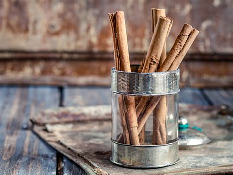 Most people are familiar with the comforting taste and smell of cinnamon. What Is Saigon Cinnamon? Benefits and Comparison to Other ...