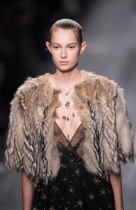 Topping sweet young girls solo pictures. Paris Fashion Week 2016: Very young model with exposed nipples causes controversy