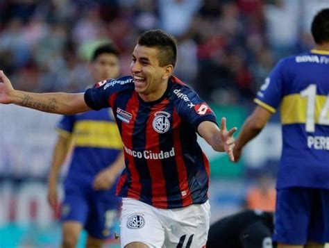 Angel correa's bio is filled with personal and professional info. Ángel Correa deberá estar seis meses de baja por un tumor ...