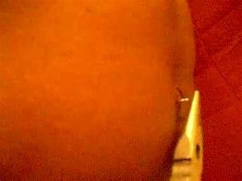 I haven't used a syringe to puncture the girl's navel for a long time. inserting sewing needle into navel - YouTube