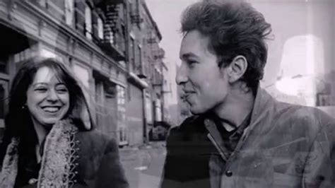 Help us build our profile of bob dylan! Bob Dylan 21 with his girlfriend Suze Rotolo 19 in 1963 ...