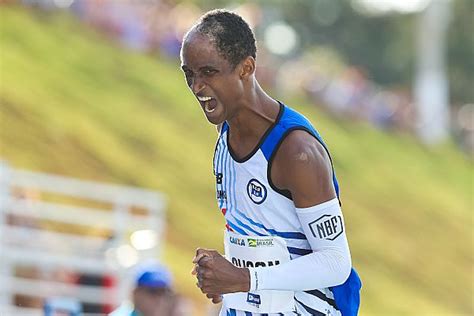 Jul 04, 2021 · the men's race took place a short while later and brazil's alison dos santos, who was in the lane next to karsten warholm during his world record in oslo and followed him over the finish line in a south american record of 47.38, also went even quicker this time. Brasileiros conquistam 20 medalhas no GP Brasil de ...