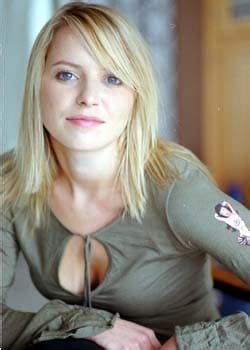 Diana staehly fan site with images, videos, forum, rewards, and more! Diana Staehly in 2020 | Frau, Filme
