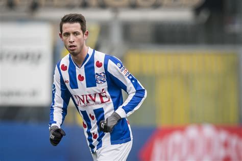 Mark uth is a left footed german footballer who plays as a striker for sc heerenveen in the dutch eredivisie. Mark Uth foto - FCUpdate.nl