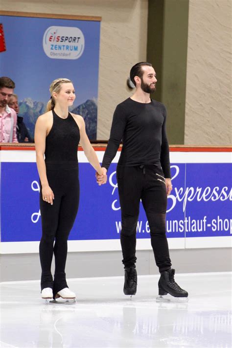 Eotb's ashley cain films his girlfriend holding baby daughter azaylia as they dance with her on tuesday, ashley, 30, and his partner safiyya vorajee received the devastating news their. |Sportsgeist| 2016 Nebelhorn Trophy - Exhibition | glimrende