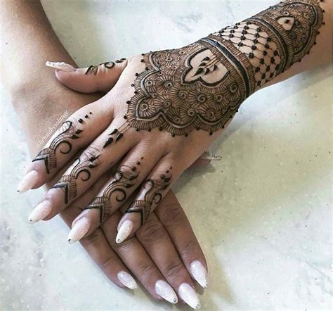 يقدم لكم موقع محيط اجمل نكت مضحكة جدا جديدة للسعوديين والمصريين والسوريين, ايضا سنقدم لكم صور مضحكة ومواقف واشياء اخرى مضحكة جدا لنساعدك على رسم البسمة على وجهك ومشاركتها مع اصدقائك في العمل وعلى مواقع التواصل. صور رسم حلو : نقش حناء خفيف , اجمل واسهل رسومات حنه - احلى ...