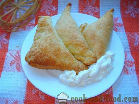 En esta receta te enseñaré a preparar un hojaldre de chocolate, con el que luego haremos croissants de chocolate. Empanadas de hojaldre con patatas y carne - cómo cocinar ...