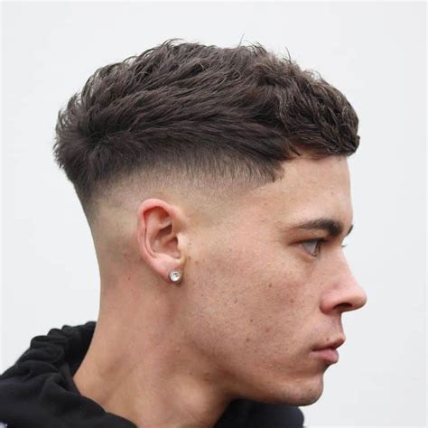 Ver más ideas sobre cortes de pelo hombre, cortes cabello hombre, cabello para hombres. Mid Fade Corte De Pelo Taper Bajo / 92 Cool Mid Fade ...