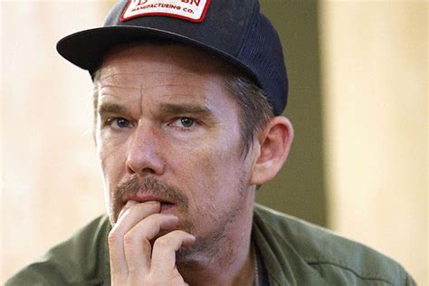 Check spelling or type a new query. Ethan Hawke protagonizará nueva película de Luc Besson ...