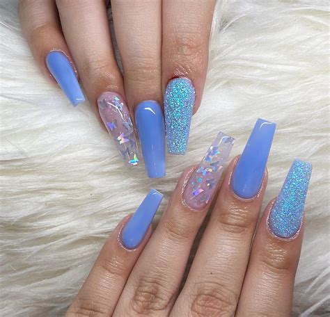 35 trendy blue color nails will inspire you in 2020 in ... One of the most elegant ombre designs is the trend towards moody blues.