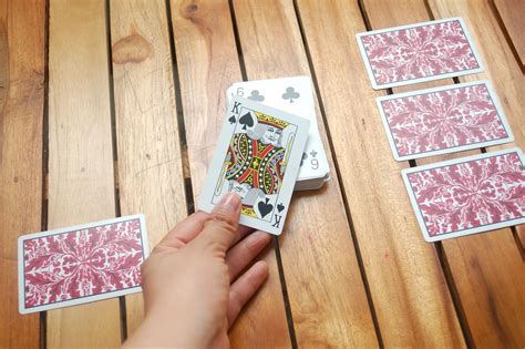 What to do in each season, best value cards, worst value cards and little gameplay tips that can nudge you ahead. How to Play the Palace Card Game: 9 Steps (with Pictures)