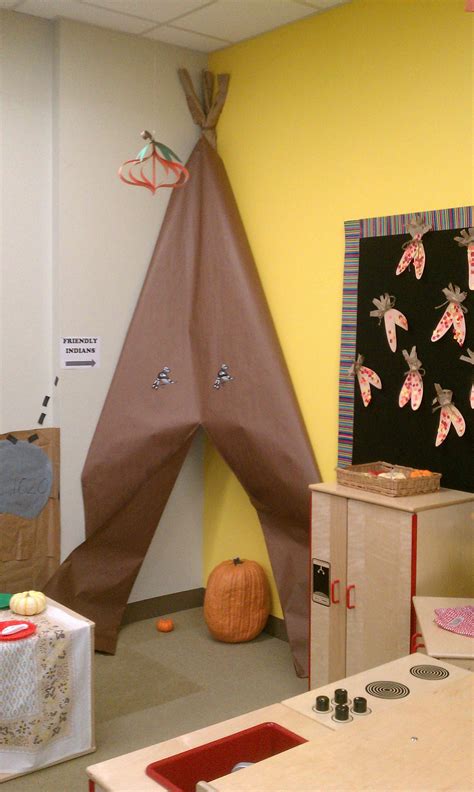 This was a simple story explaining how the pilgrims. #Thanksgiving Mrs. Marsh/Timmons Pre-k dramatic play Fall ...