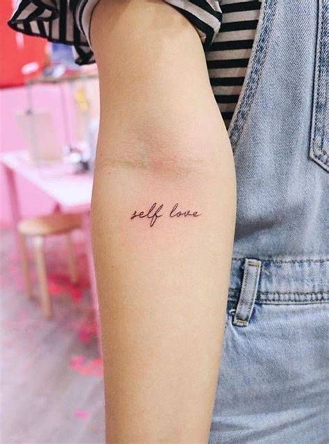 Fake tattoos by real artists! Voici les tatouages tendance de la rentrée 2020 - Elle