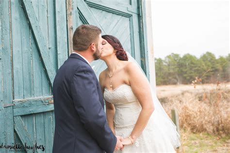 Downtown in the beautiful vista arts district. Creative Bride and Groom Wedding Photo Ideas | East ...