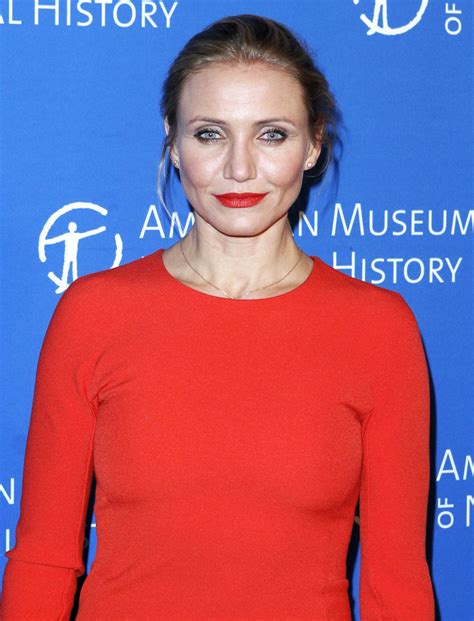 Cameron diaz pokies in a black top! CAMERON DIAZ at 2014 Museum Gala in New York - HawtCelebs